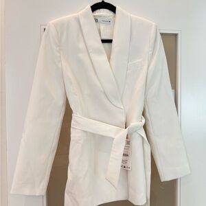 Set of 2 Zara Cream Women's Blazer with Belt + Pants (XS)
